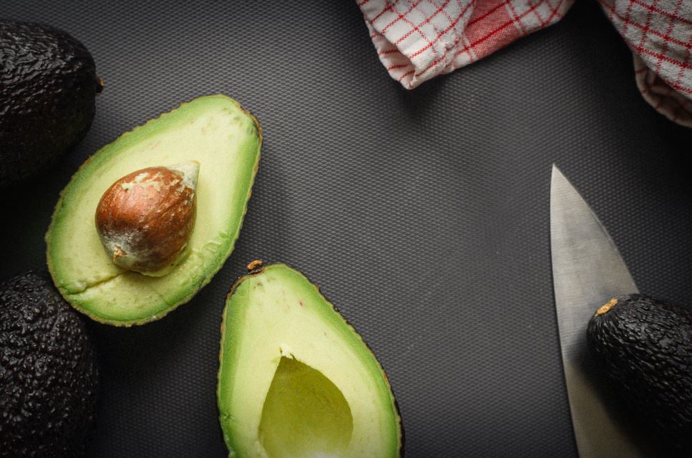 cortar-aguacate
